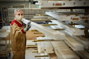 Kavak kontrplak avantajları nelerdir sorusunun cevabını keşfedin, uygun fiyat ve estetik tasarım için Grup Ağaç güvencesiyle bilgi alın!